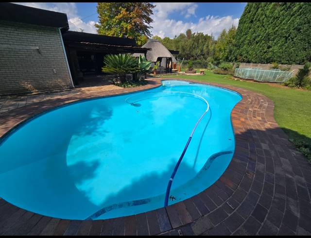 4 BEDROOM HOUSE FOR SALE IN THREE RIVERS EAST